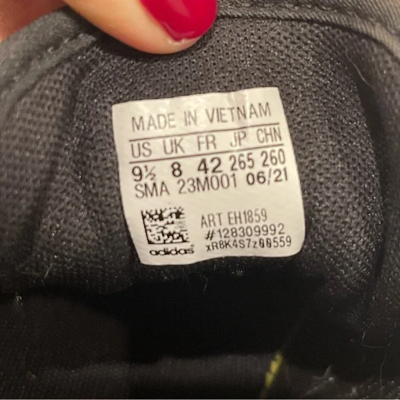 Adidas Retrorun Womens Sneakers Black White Retro Running Shoes EH1859 Size 9.5 - Picture 14 of 15